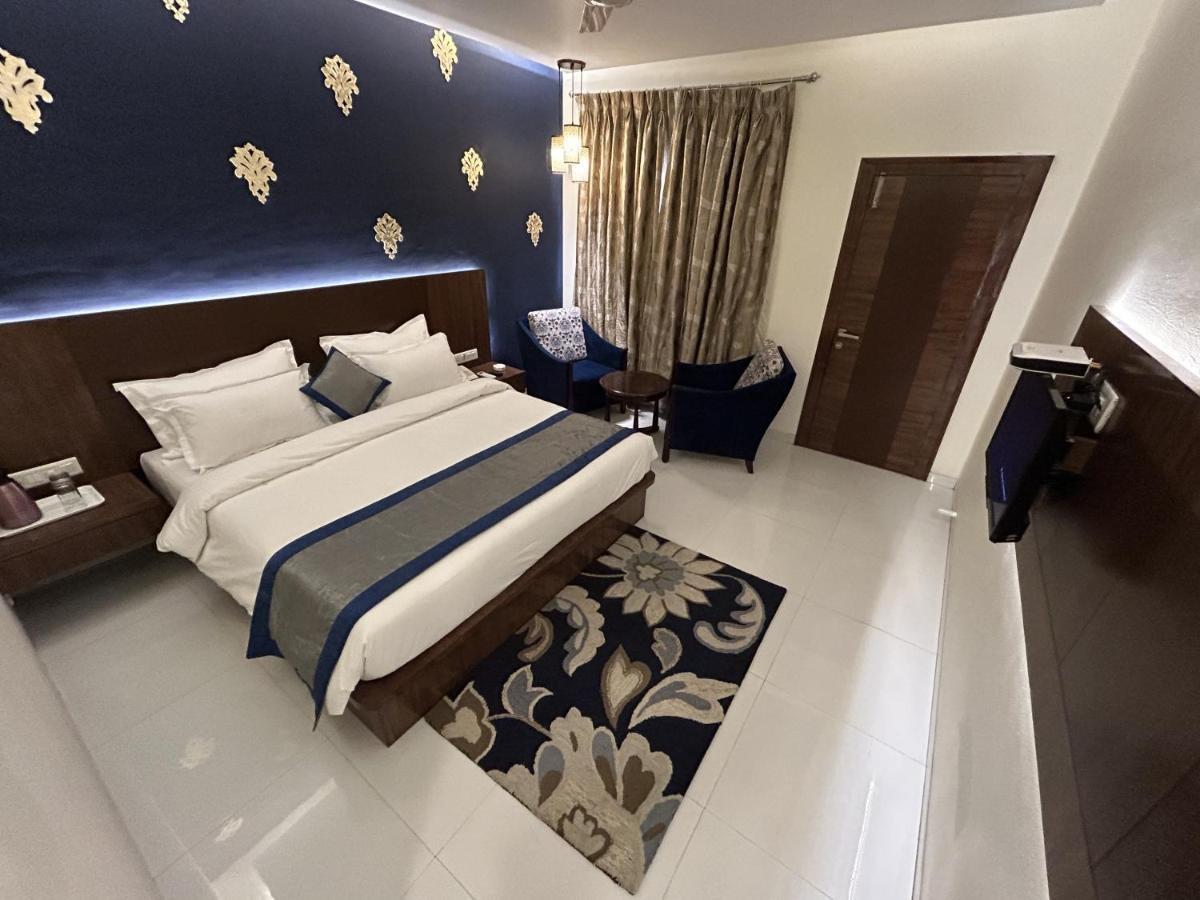 Hotel Gautam 로나발라 외부 사진